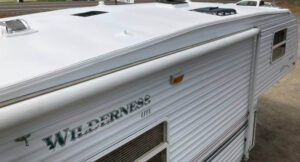 Fleetwood-Wilderness-Roof-2